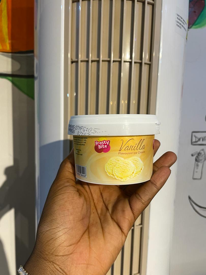 Frosty Bite Vanilla Ice Cream | 250ml