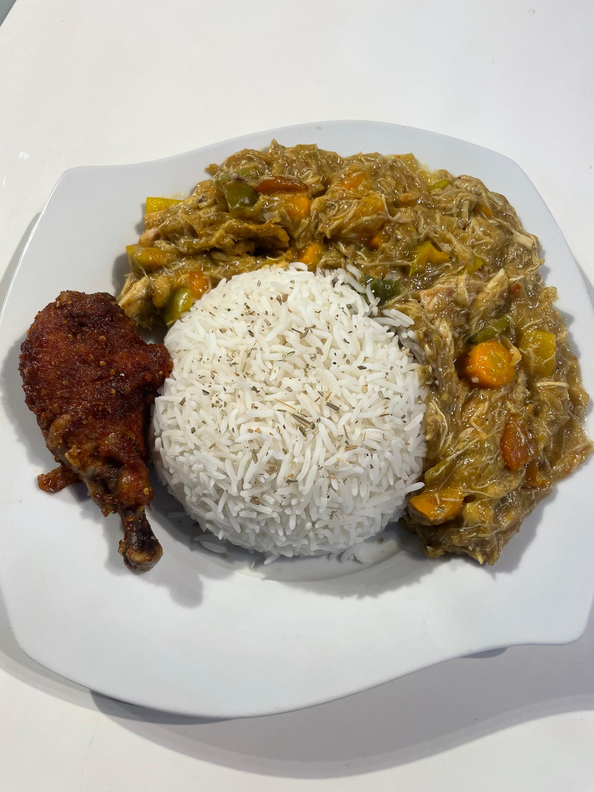 Steamed Rice and Chicken Curry